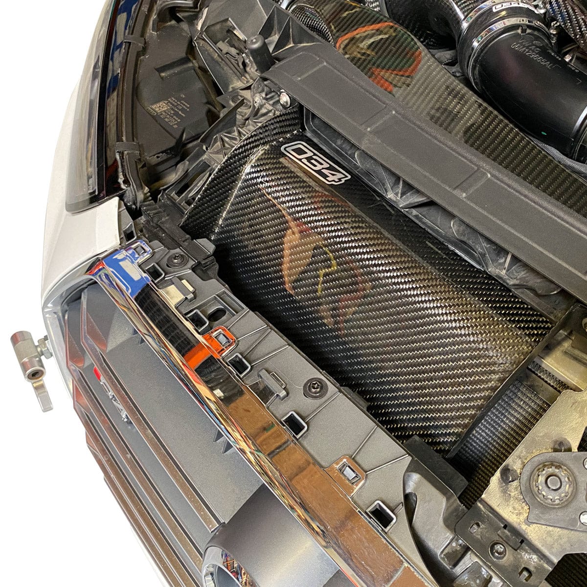 034 - X34 CARBON FIBER AIR SCOOP FOR AUDI B9 A4/S4/ALLROAD - 034-108-Z068