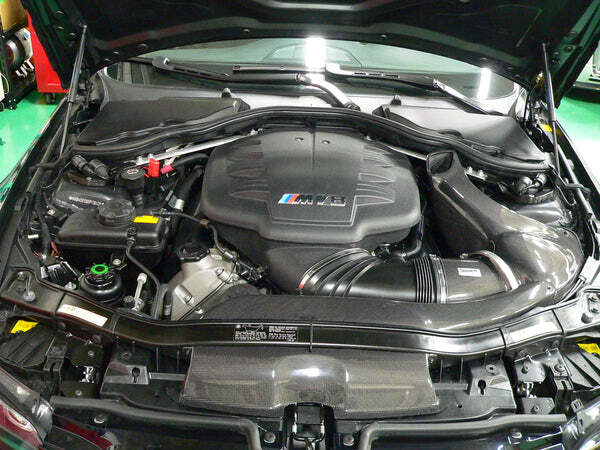 GruppeM Carbon Fibre Ram Air Intake System E9X M3