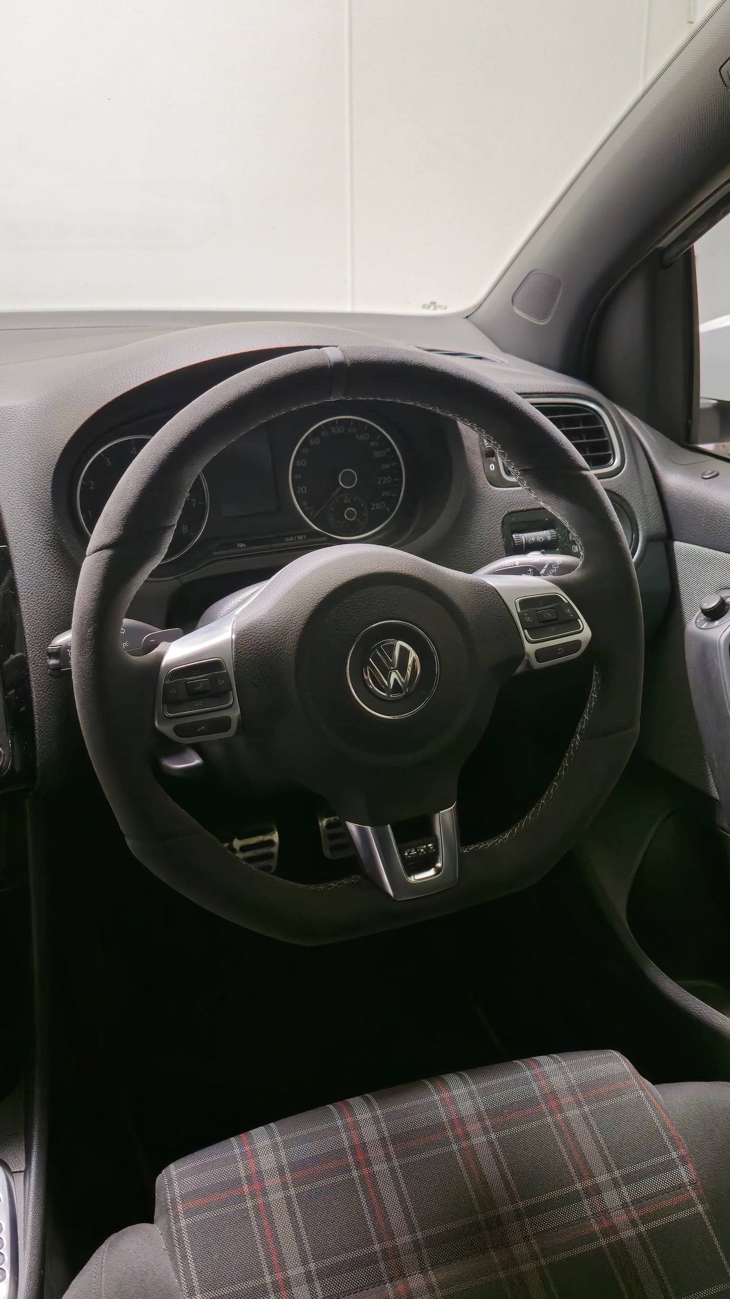 Custom Alcantara Steering Wheel - MK6 Golf GTI/R & Polo 6R.